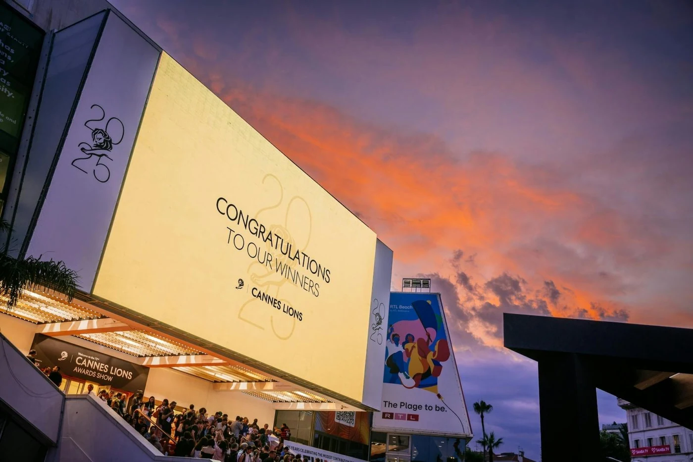 Visual reference: IAB NewFronts 2026 Highlights Four Shifts: Outcomes, AI, Retail Media and Video, and Creators